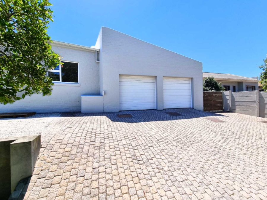 3 Bedroom Property for Sale in Onrus Western Cape